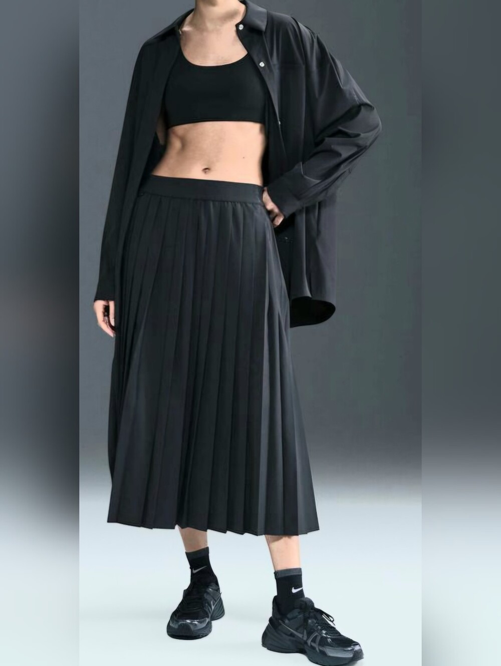 Nike 24.7 Women's XL Gray Perfect Stretch Dri Fit Pleated Skirt New. 36" Waist